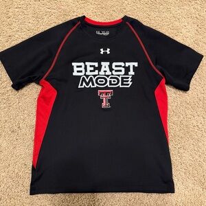 Under Armour Black and Red Short Sleeve Tee